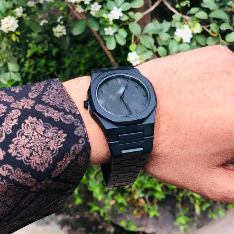 Aura Arabic Dial Watch